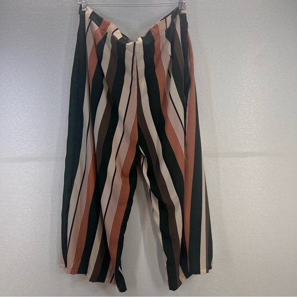 NWOT  Women's Plus Size Printed Drawstring Waist Split Side Wide Leg Pants - Picture 8 of 17